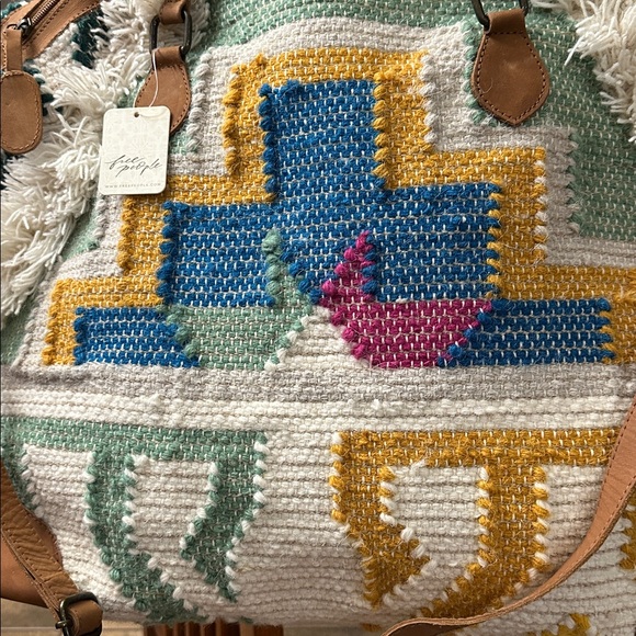 ⭐️NWT Free People Quivk Trip Sunrise “So Cool” Weekender Bag - Picture 4 of 15